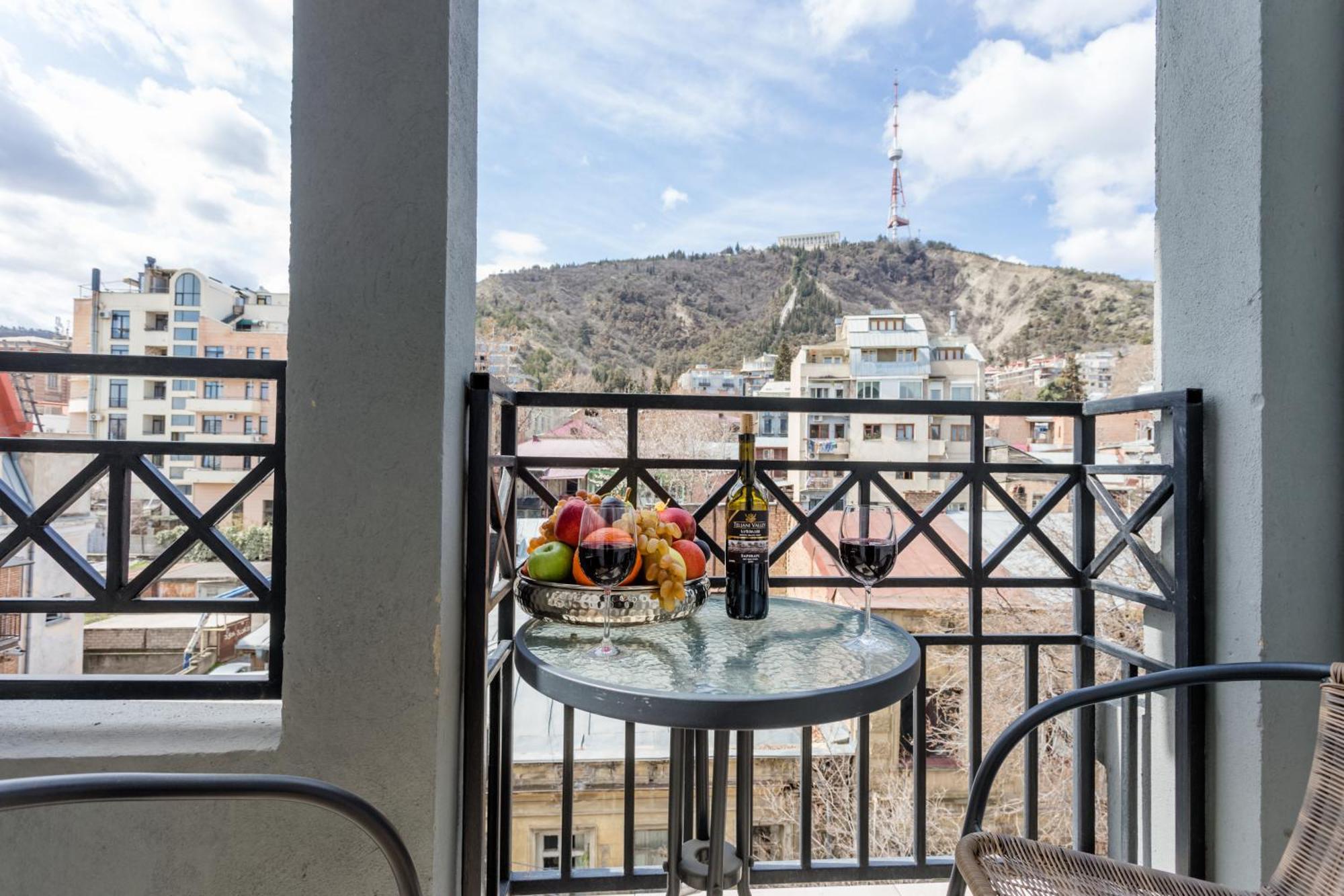 Rustaveli Residence I Tbilisi Eksteriør billede